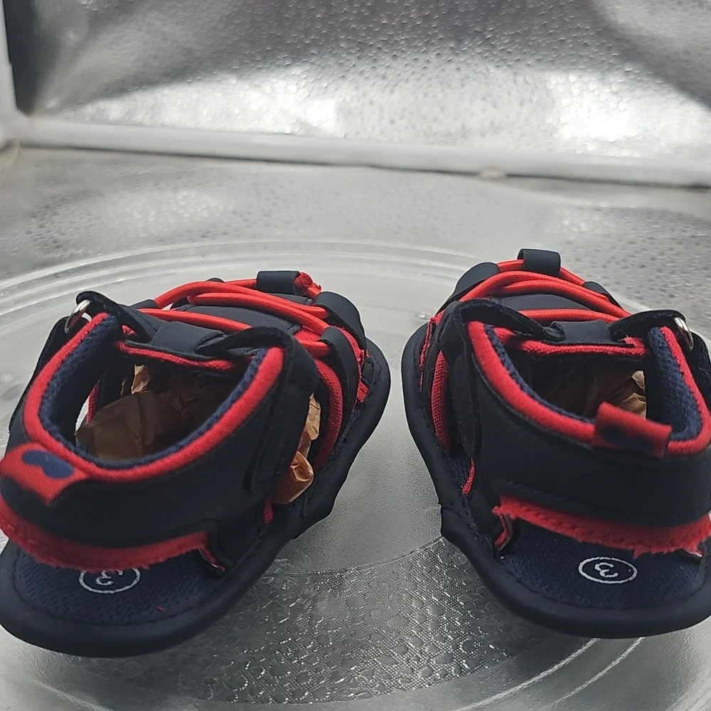 H Black And Red Slip On Like Sandals - Picture 5 of 5